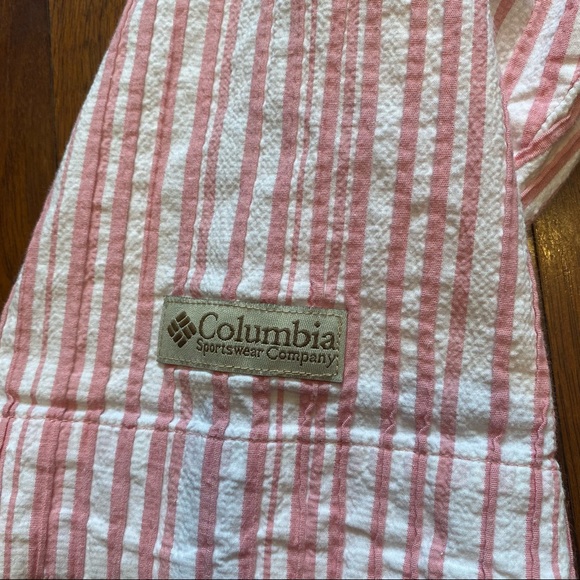 Columbia Women’s, 3/4 Sleeve Button Down Collared Shirt White and Pink Striped - Picture 4 of 7